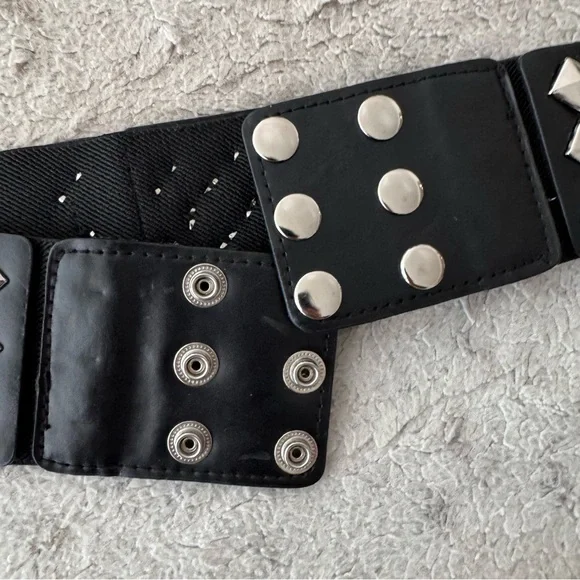 Studded elastic belt SATC-inspired Black/Silver S/M - Picture 5 of 9